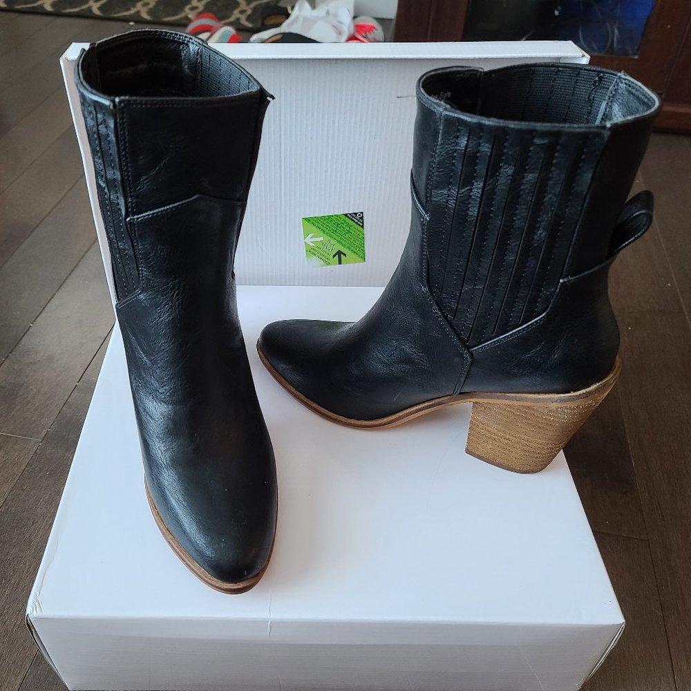 Vegan Leather Booties - Black